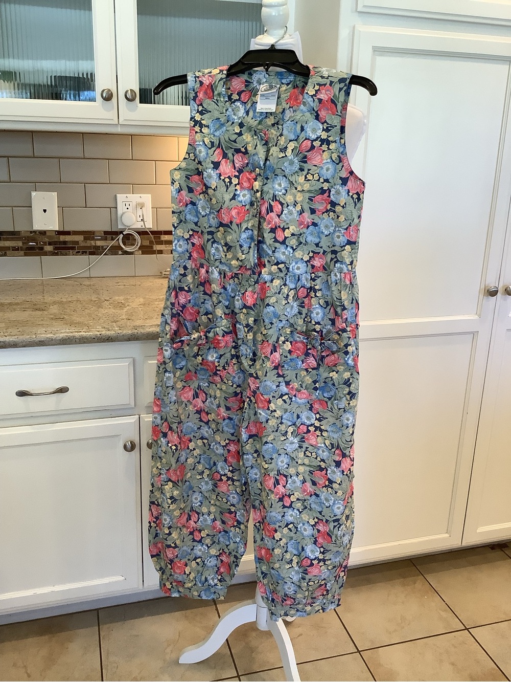 Laura Ashley Floral Sleeveless Romper in Blue Pink Size Small Vintage 80’s 90’s